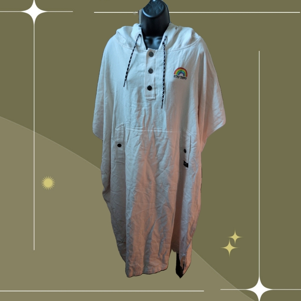 ✨ Nwt Slowtide Stay Trippy Changing Poncho In L/XL